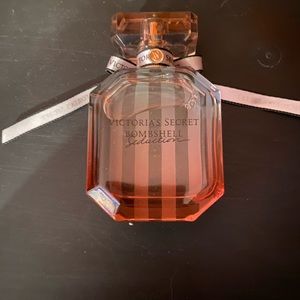 VS Bombshell Seduction Perfume